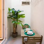Apartament Beautiful House With Patio In Heart! Lizbona