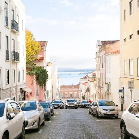 Apartamento Beautiful House With Patio In Heart!